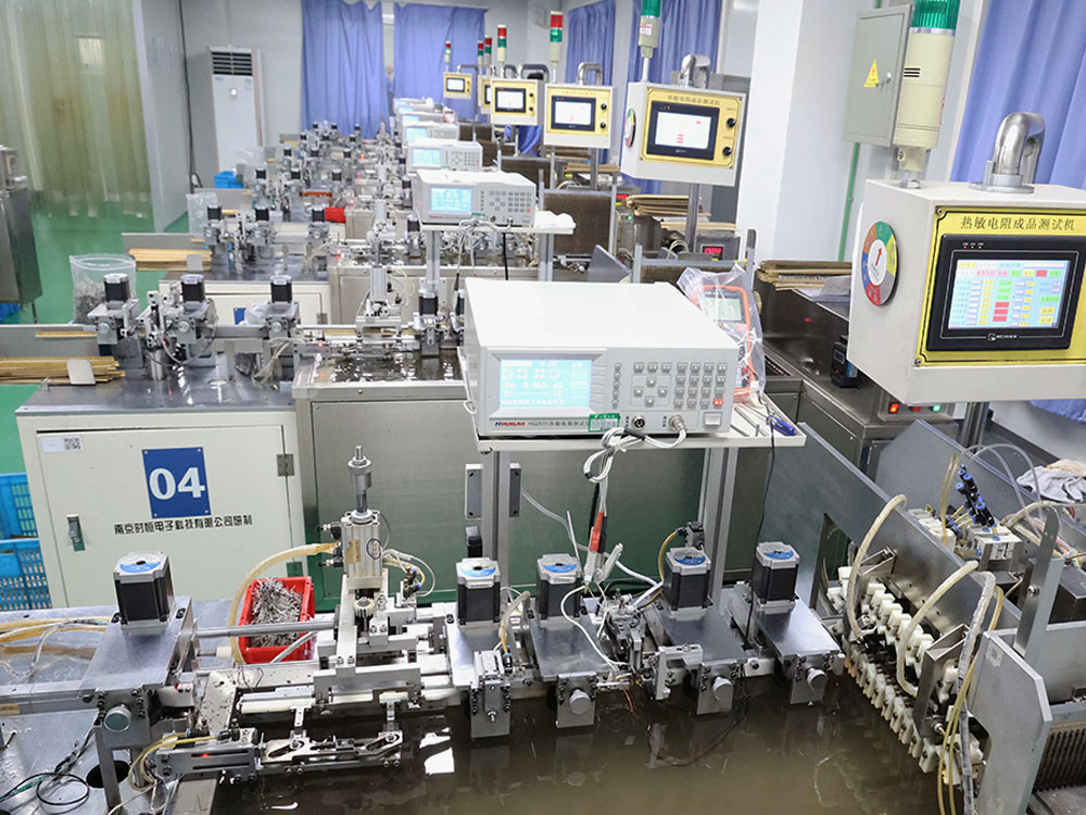 HenQyi production workshop 8